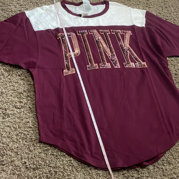 NWTs Ladies “PINK” sequin accent top. Maroon with cream upper part. Sz XS - Picture 8 of 12